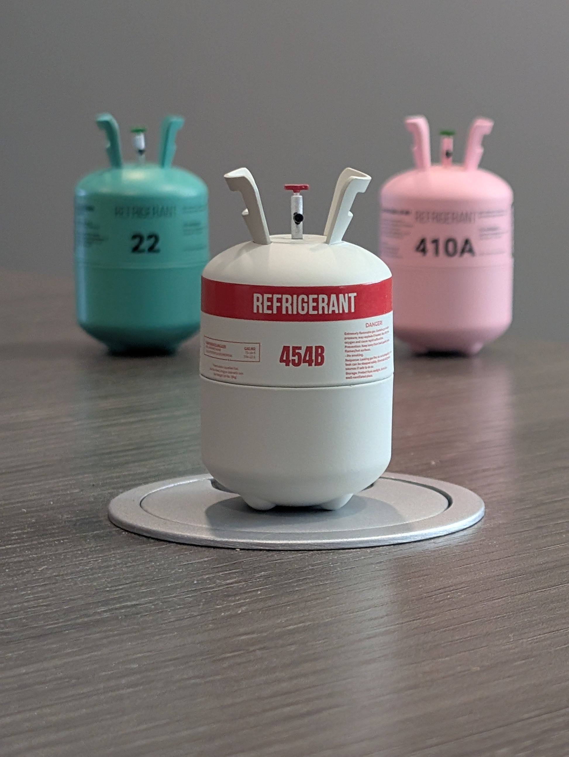 (PRODUCTION NUMBER 999 of 999) Mini R454B Refrigerant Tank Model